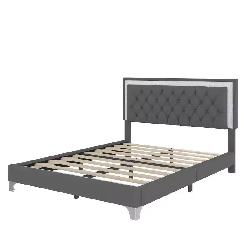 Letto imbottito con piattaforma Queen Size e due comodini