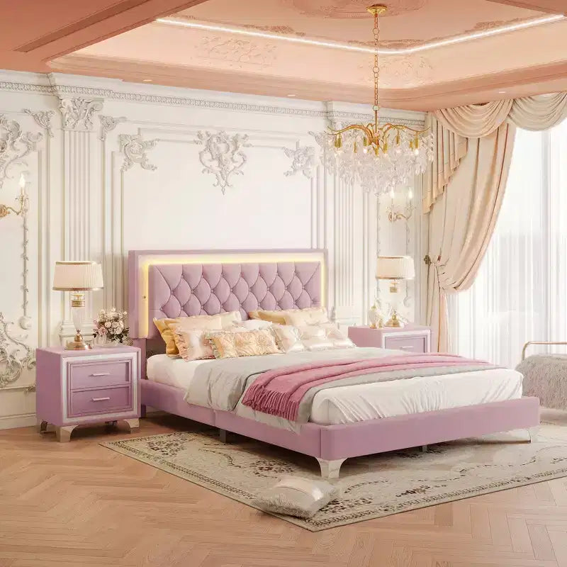 Letto imbottito con piattaforma Queen Size e due comodini