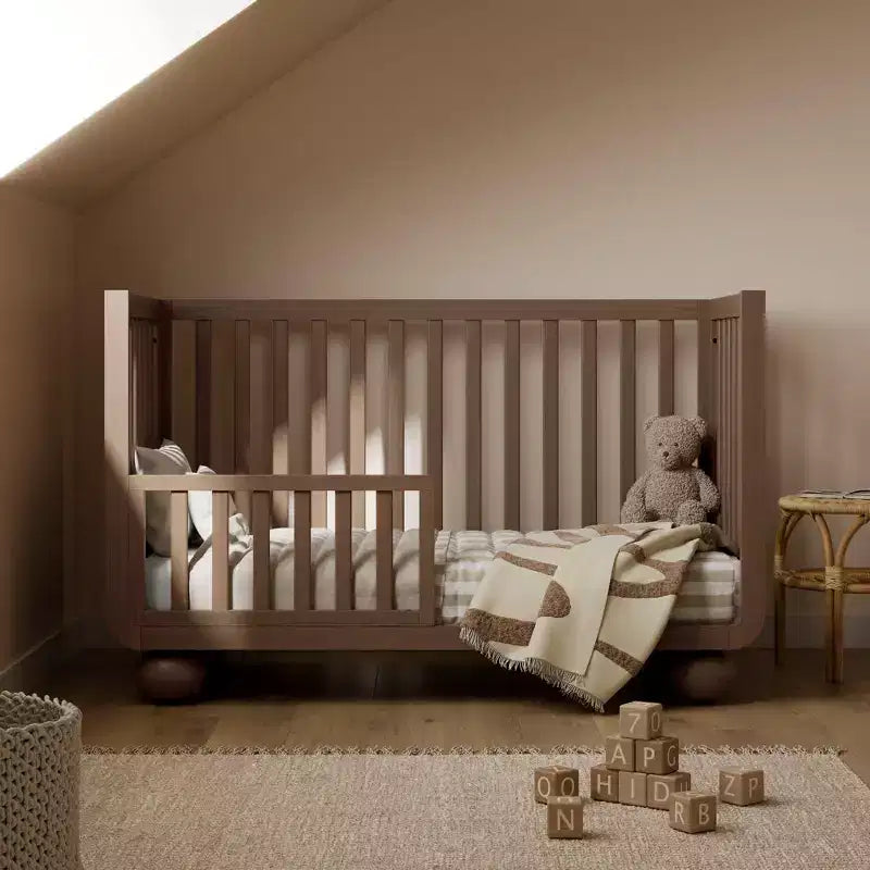 Culla convertibile 5-in-1 con sponda di sicurezza per letto da bambino in omaggio