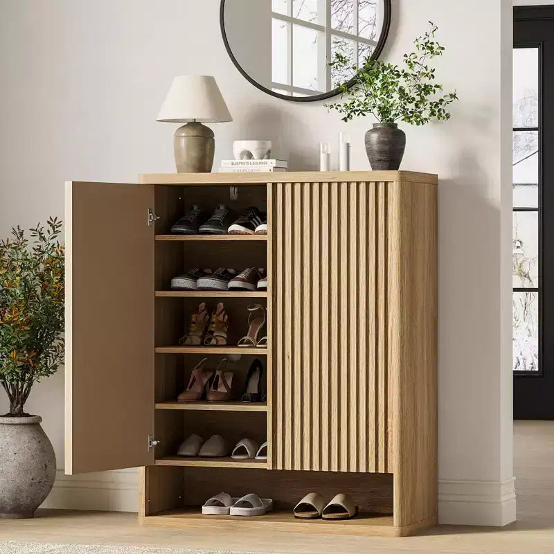 Scarpiera con Ripiani Regolabili, Mobile Scarpiera in Legno con Ante Scanalate per Ingresso Soggiorno