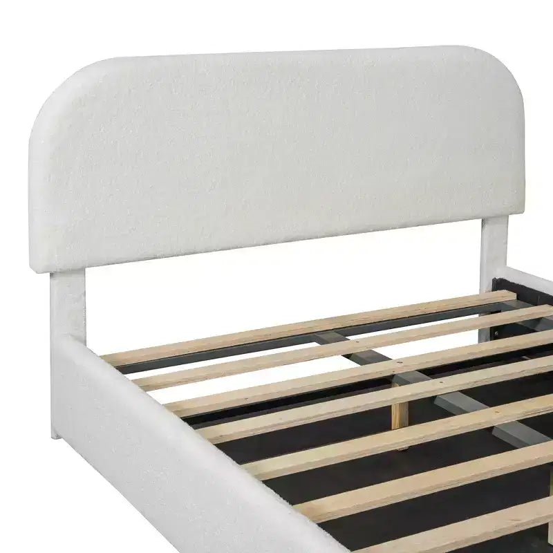 Letto matrimoniale moderno imbottito con sistema idraulico di sollevamento per vano contenitore
