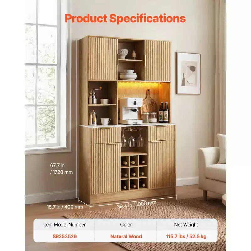 Mobile Bar con Cantinetta, Credenza Moderna con 9 Portabottiglie, Porta Calici, Luci LED, Stazione di Ricarica, Naturale