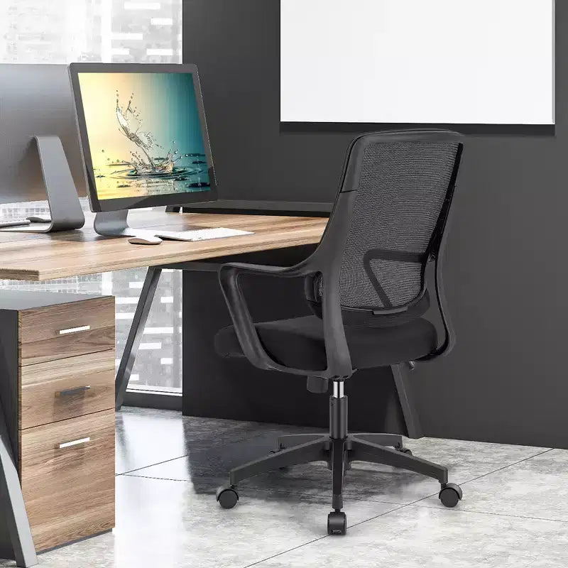 Sedia da ufficio ergonomica, regolabile in altezza, in rete traspirante, con braccioli